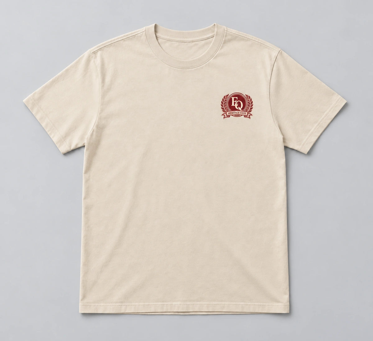 ENRIQ Heritage Club Tee Bone – flatlay voorkant met EQ Heritage Club-borstlogo (AI-visualisatie)