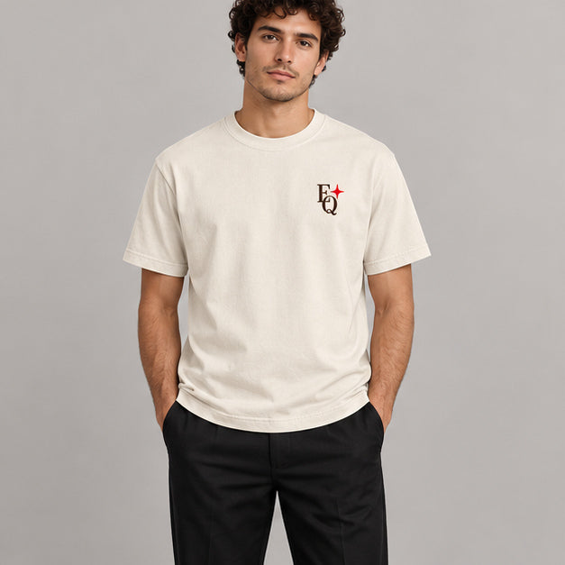 EnriQ Lucky Roll Tee – Bone – Basic Fit – model voor