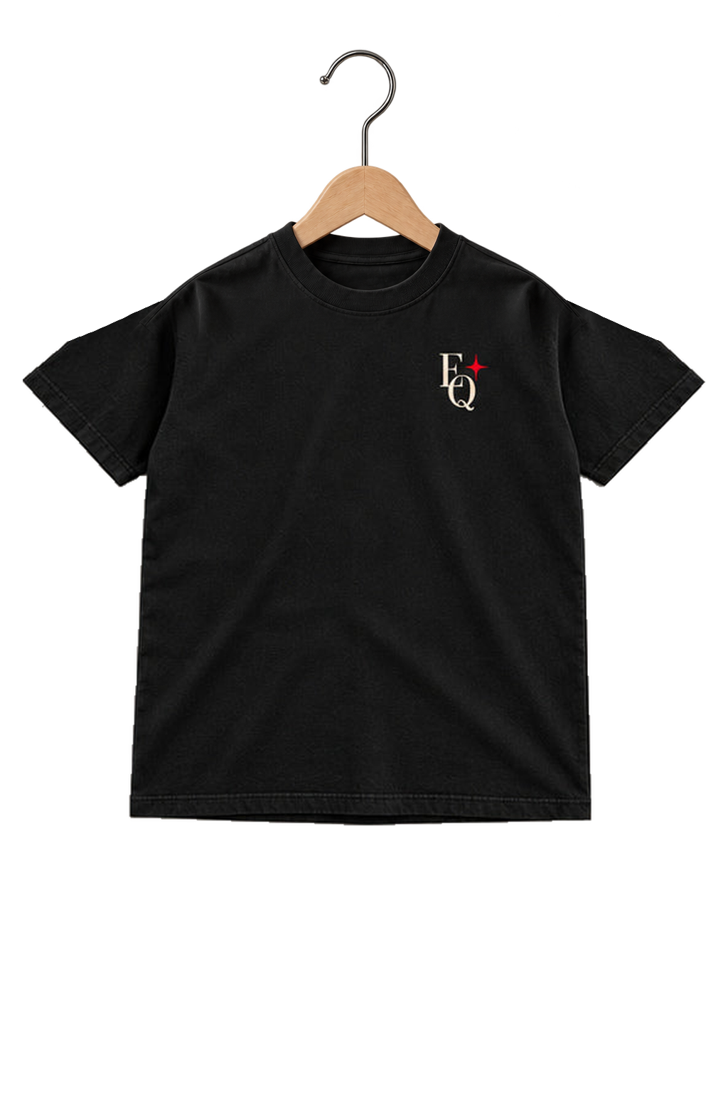 ENRIQ HEADER – EnriQ Lucky Roll Tee – Black – Basic Fit – voorkant op houten hanger
