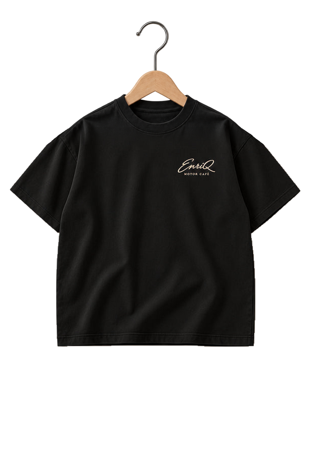 ENRIQ HEADER – EnriQ Motor Café Tee – Black – Oversized – voorkant op houten hanger
