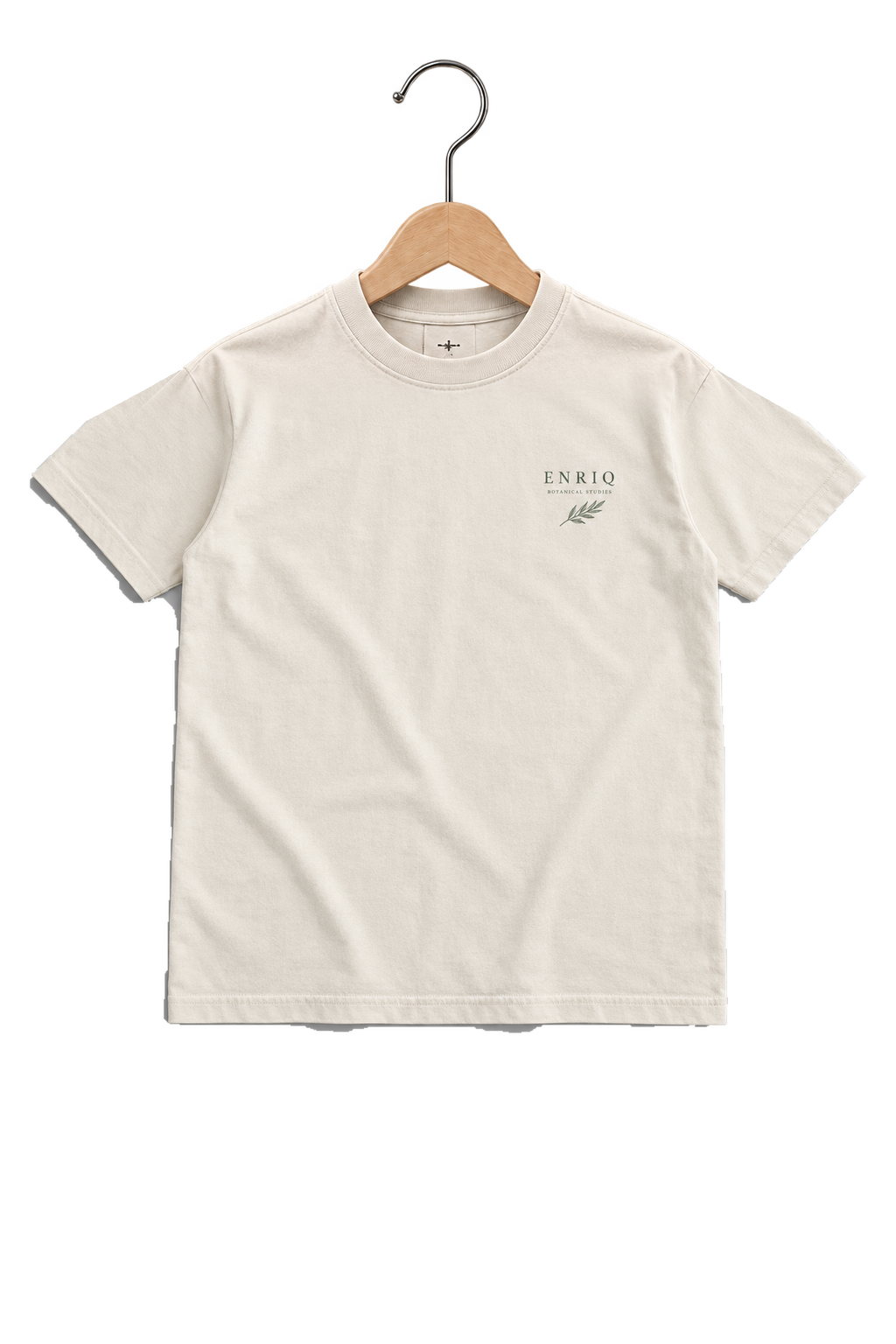 ENRIQ HEADER – EnriQ Botanical Studies Tee – Bone – Basic Fit – voorkant op houten hanger