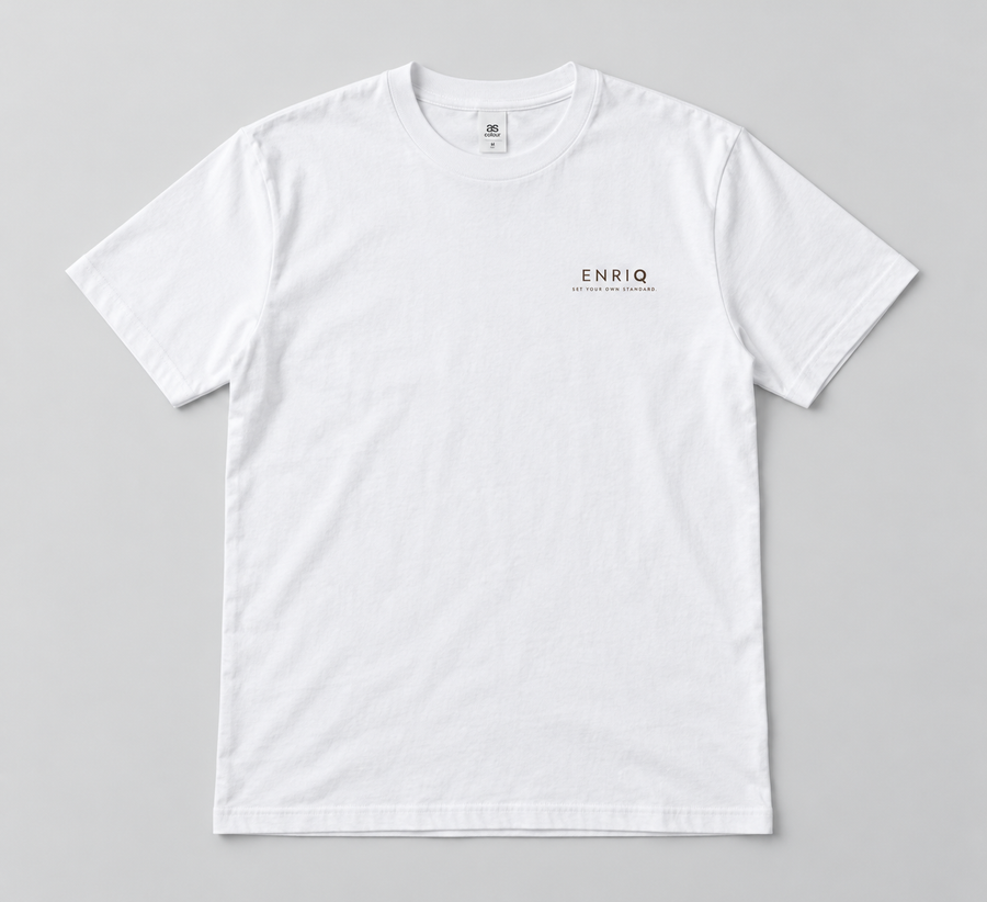 ENRIQ basic-fit T-shirt White – voorkant met klein ENRIQ-borstlogo