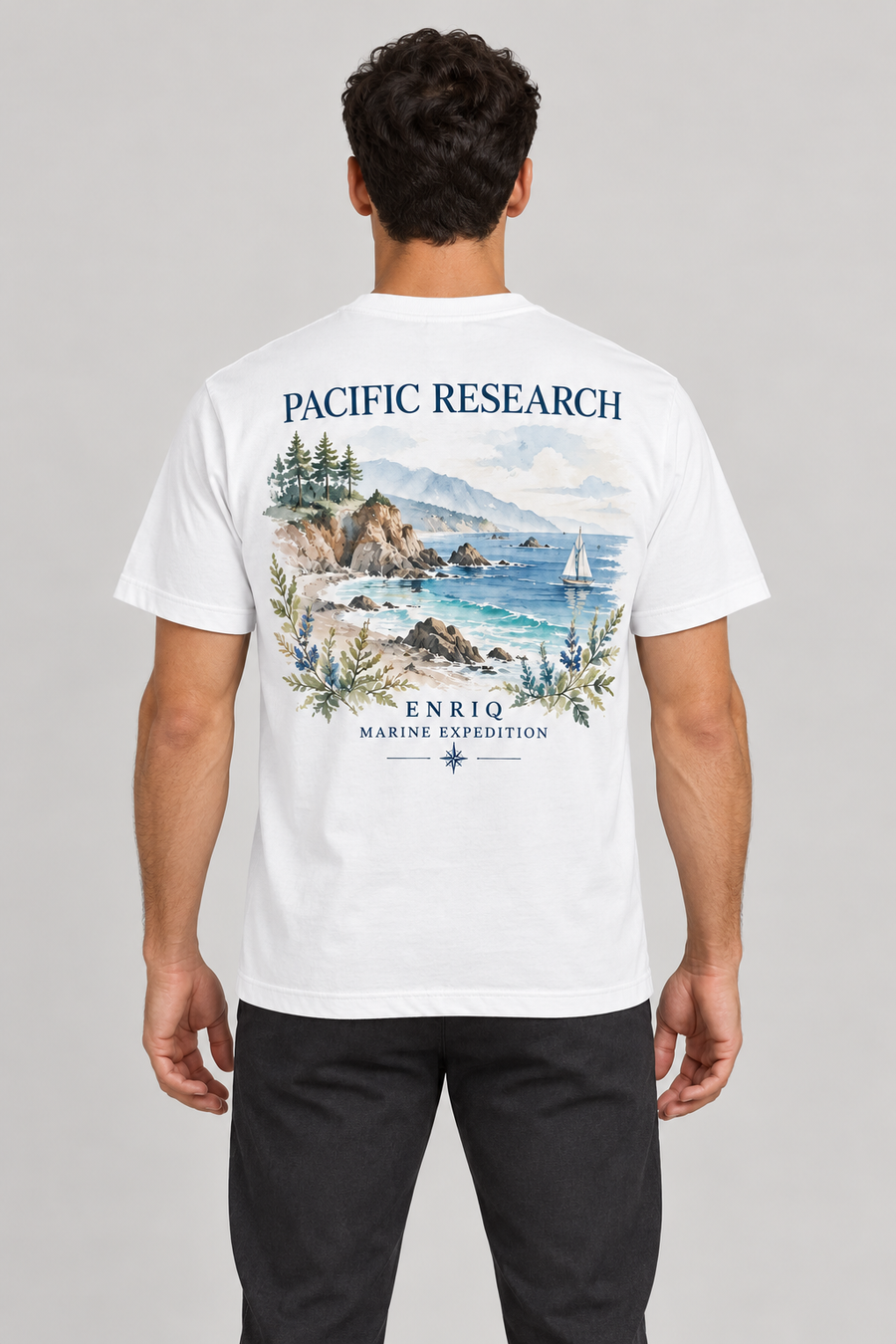 ENRIQ Pacific Research White – achterkant op model (AI-visualisatie)