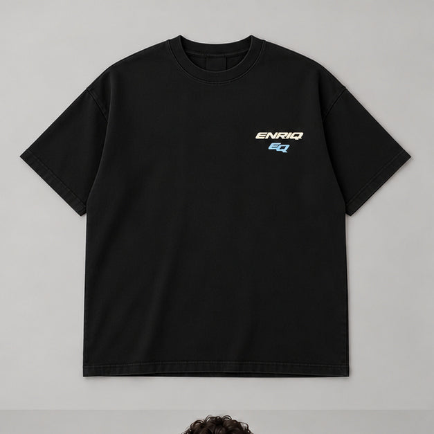 EnriQ EQ-Orbit Tee – Black – Oversized – flatlay voor