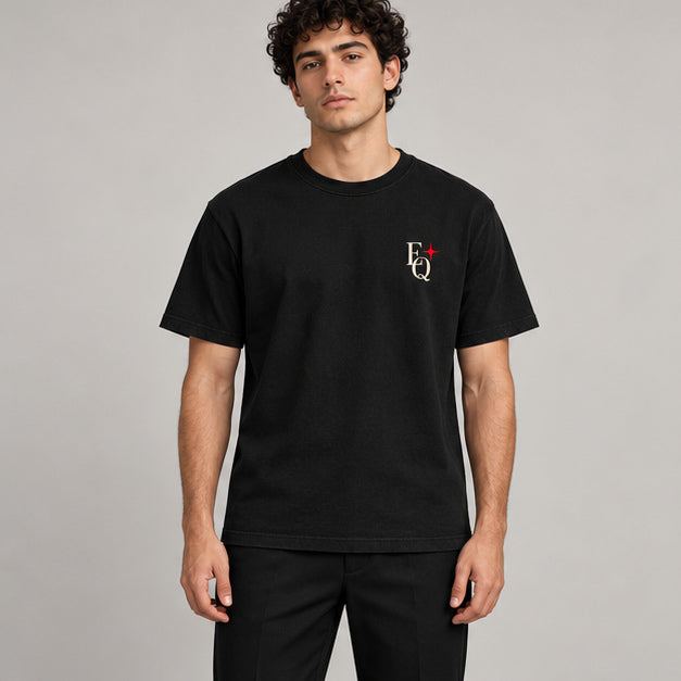 EnriQ Lucky Roll Tee – Black – Basic Fit – model voor