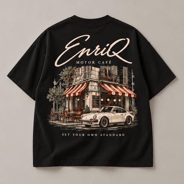 EnriQ Motor Café Tee – Black – Oversized – flatlay achter