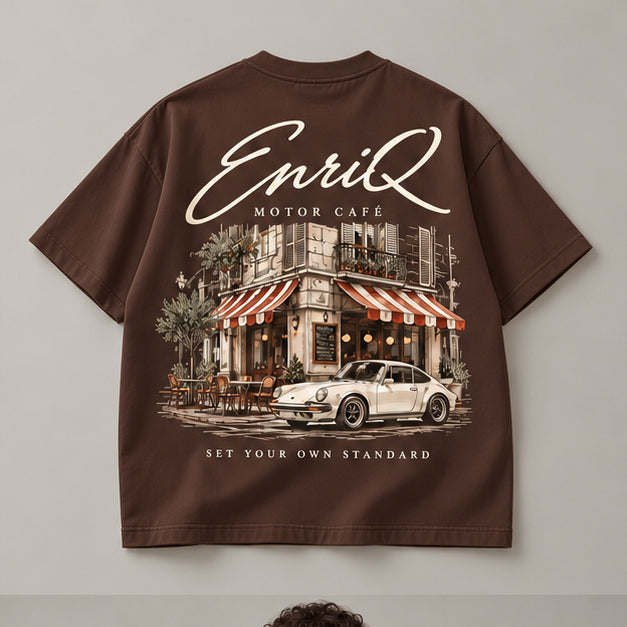 EnriQ Motor Café Tee – Chocolate Brown – Oversized – flatlay achter